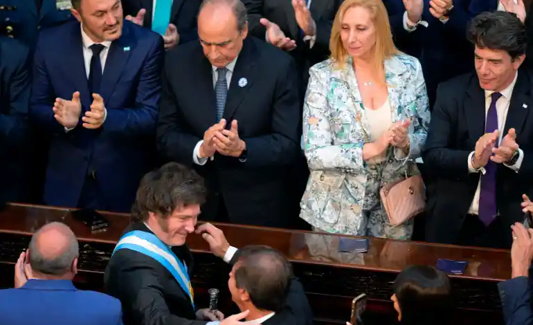 ميلي يتعهد بتسريع خططه للإصلاح الاقتصادي متحديا البرلمان