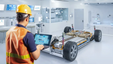 الصين تسيطر على صناعة بطاريات السيارات الكهربائية: الأسباب والتحديات