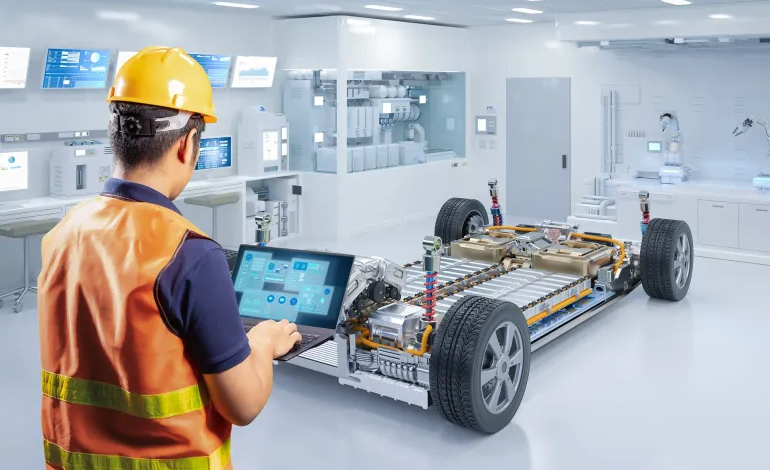 الصين تسيطر على صناعة بطاريات السيارات الكهربائية: الأسباب والتحديات