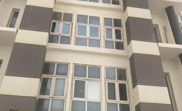 نائب برلماني يدعو لإغلاق مبنى وزارة الإسكان بسبب مخاطر انهياره