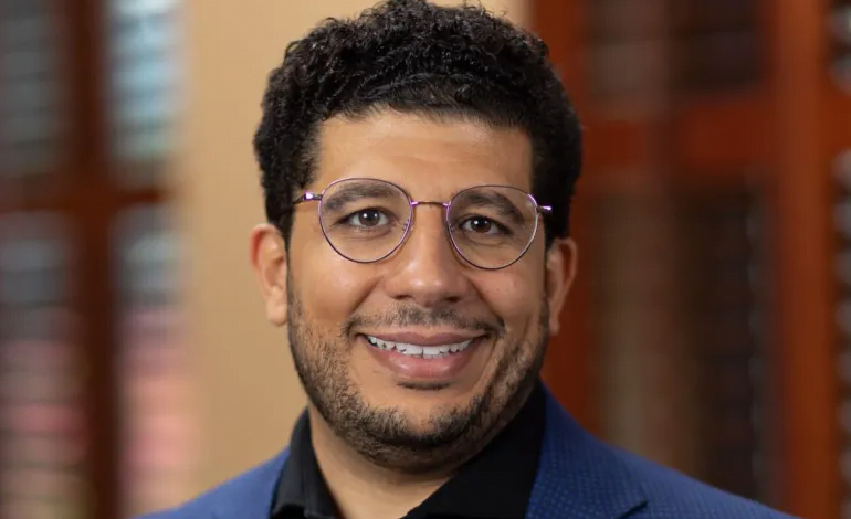 الأكاديمي سامي أيوب: العثمانيون تبنوا تعددية فقهية ودينية والشريعة مشروعية أخلاقية للقانون الحديث