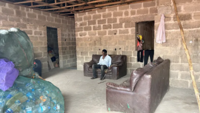 بالذكاء الاصطناعي هاتف يحل مشكلة غياب الإنترنت بالأماكن النائية