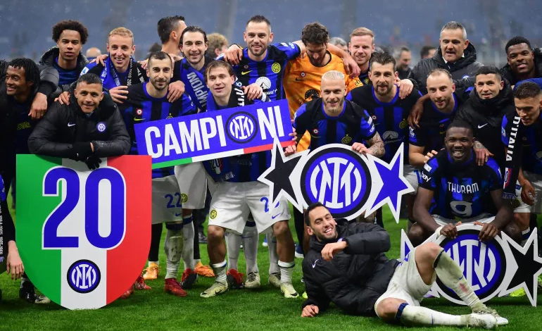 إنتر ميلان يتوج بلقب الدوري الإيطالي للمرة الـ20 في تاريخه