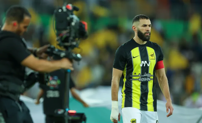 بنزيمة يوضح أسباب تراجع مستواه مع الاتحاد السعودي