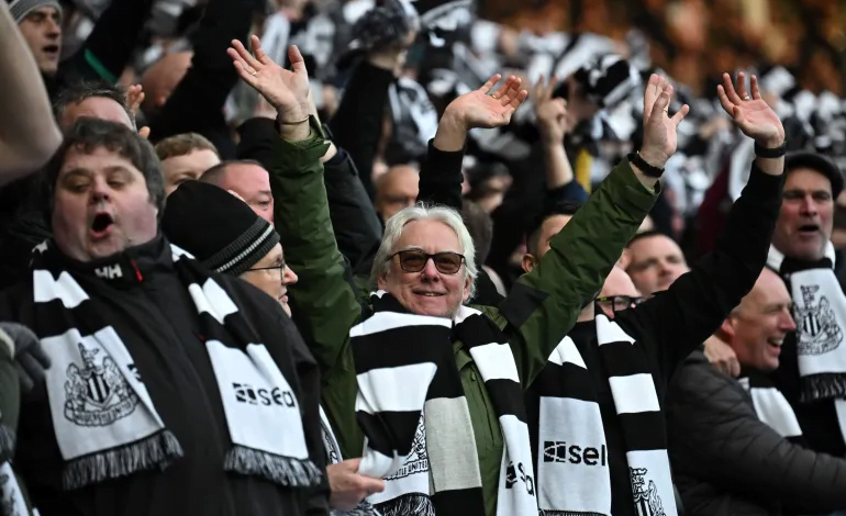 نيوكاسل يقدم قمصانا "صوتية" لمشجعيه الصم