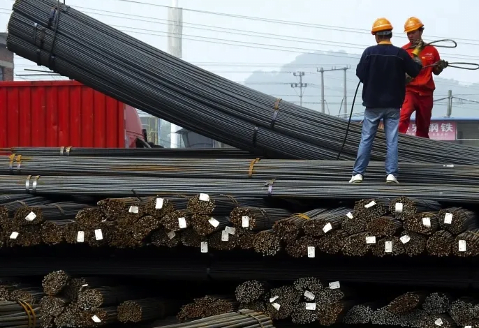 انخفاض صادرات وواردات الصين ينذر بتعثر تعافيها الاقتصادي