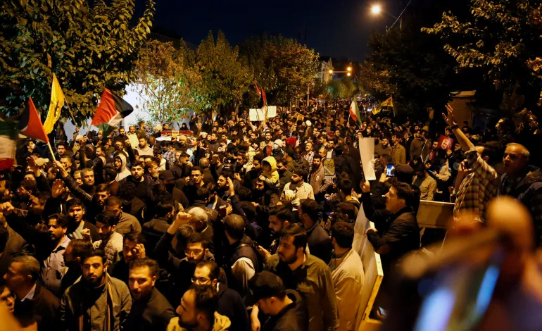 أصداء حرب إسرائيل على غزة في الشعرين الفارسي والأفغاني