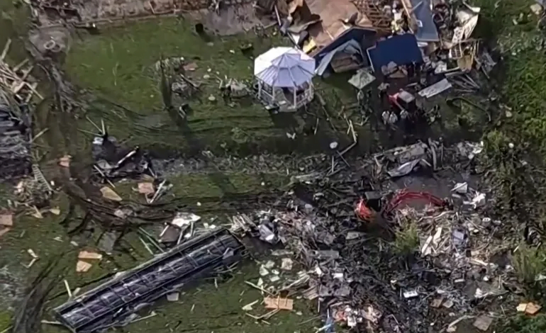 15 قتيلا جراء أعاصير جنوبي الولايات المتحدة