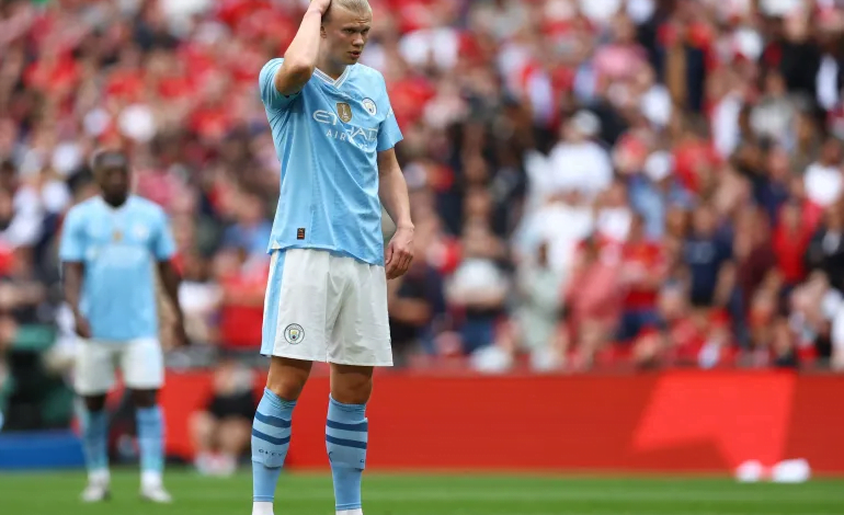 هل هالاند لاعب درجة رابعة أم أفضل مهاجم في العالم؟