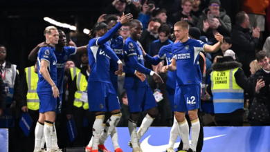 تشلسي يعصف بآمال توتنهام ويسدي خدمة لأستون فيلا
