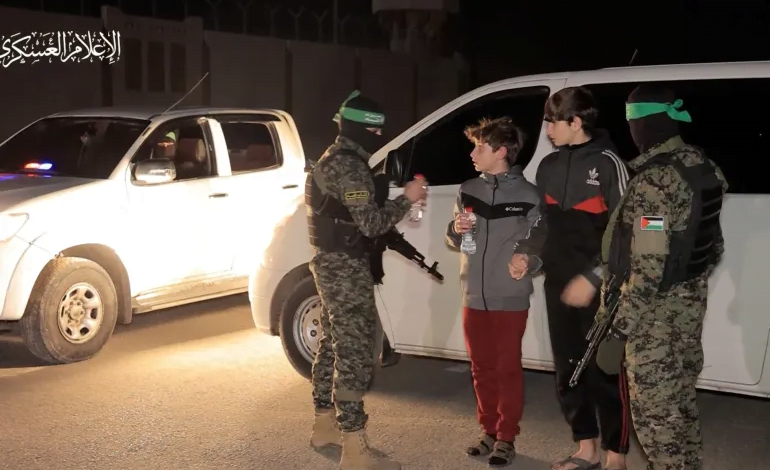 مفاوضات غزة نجحت إستراتيجية حماس وخسر نتنياهو أوراقه