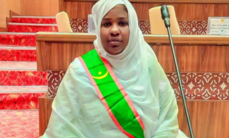 الشرطة الموريتانية توقف البرلمانية مريم بنت الشيخ