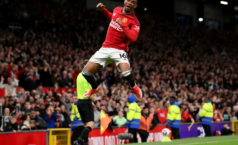 مانشستر يونايتد يستعيد توازنه وتشلسي يحقق فوزه الرابع على التوالي