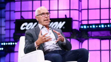 مالك نادي مرسيليا يخطط لشراء تيك توك لبناء إنترنت جديد "يحمي الأجيال"