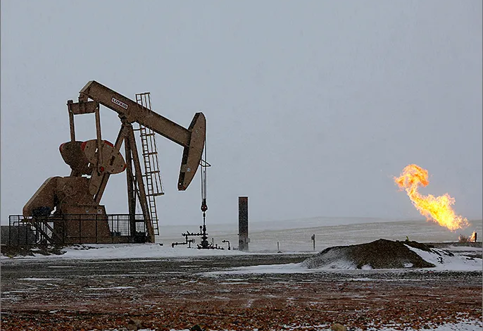 محت مكتسبات سابقة شركات النفط تزيد من إحراق الغاز المصاحب