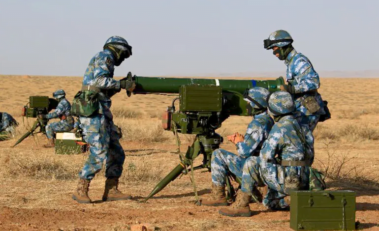 تعرف على صاروخ "السهم الأحمر" الذي استخدمته كتائب القسام برفح