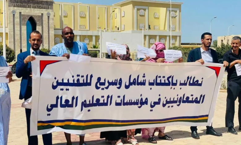 تجمع دكاترة التعليم العالي العاطلين عن العمل يطالب باكتتاب شامل